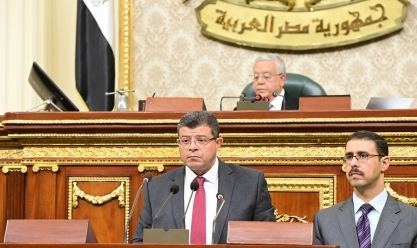رئيس مجلس النواب يهنئ السيسي بعيد العمال: كل عام ومصر قوية بسواعد أبنائها