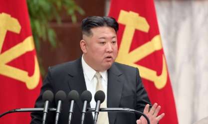 بقع على ملابس زعيم كوريا الشمالية قد تؤدي بحارسه الشخصي إلى الإعدام (صور)