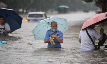 مقتل 10 أشخاص وانهيار 137 منزلا في إعصار ضرب مقاطعة جيانجسو بالصين