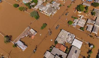فيضانات البرازيل تسبب دمارا وخسائر في الأرواح.. نزوح 340 ألف شخص (فيديو)