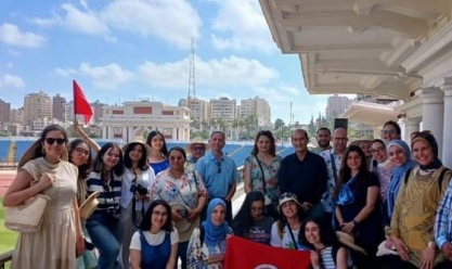 جولة سياحية لطلاب جامعة تونسية بمعالم الإسكندرية.. «شكر وتقدير»
