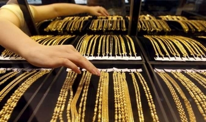 سعر الذهب الآن مباشر في مصر.. عيار 21 يسجل 2210 جنيهات للشراء