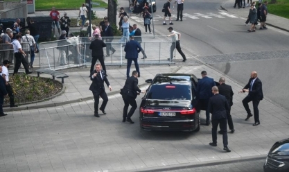 عاجل.. محاولة اغتيال رئيس وزراء سلوفاكيا: مصاب بـ4 رصاصات وحالته خطيرة