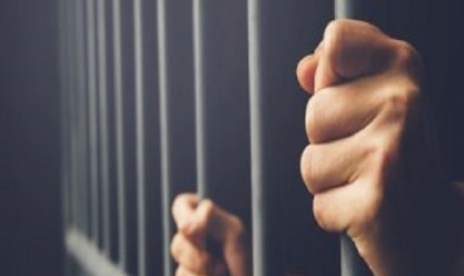 تفاصيل حبس شخصين بتهمة الاتجار في مخدر «الآيس» بالقاهرة