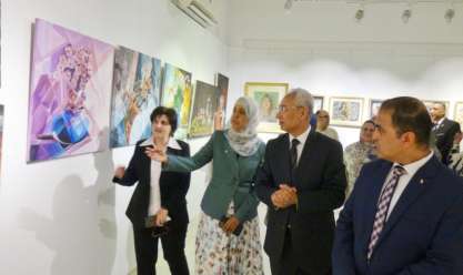 رئيس جامعة المنيا يفتتح معرض «إبداعات فنية 24» بكلية التربية الفنية