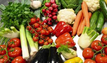 أسعار الخضراوات والفاكهة بسوق الجملة في 6 أكتوبر.. كيلو الجوافة بـ11 جنيها