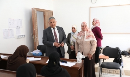 نائب رئيس جامعة الأزهر يتفقد لجان امتحانات كليات فرع البنات بمدينة نصر