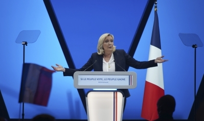 التجمع الوطني يقترب من قيادة فرنسا.. أفكار انعزالية وسياسات متطرفة ضد المهاجرين