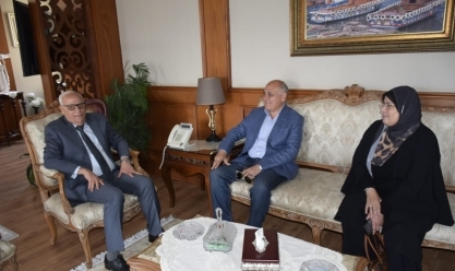 محافظ بورسعيد يستقبل رئيس جهاز تعمير سيناء لمتابعة المشروعات المشتركة