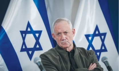 هيئة البث الإسرائيلية: جانتس يجتمع مع قيادات حزبه لبحث الاستقالة من مجلس الحرب