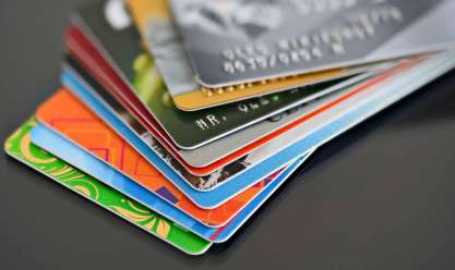 تفاصيل حدود الاستخدام للبطاقات الائتمانية في 5 بنوك داخل وخارج مصر