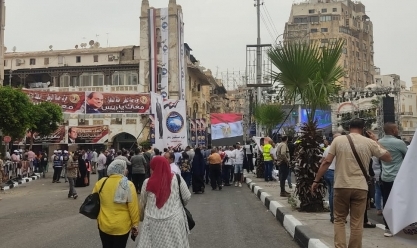 بدء توافد المواطنين على ميدان «الكوربة» لمطالبة السيسي بالترشح لولاية جديدة