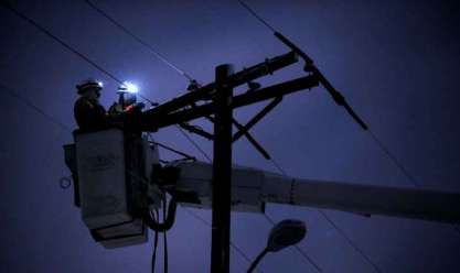 فصل التيار الكهربائي عن مناطق بحي الجناين في السويس لمدة 5 ساعات