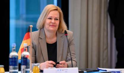وزيرة الداخلية الألمانية: سنضرب بيد من حديد على كل من يحاول إسقاط الدولة