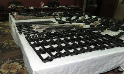 ضبط 25 بندقية خرطوش و15 متهما و6 قضايا مخدرات في حملة أمنية بأسيوط
