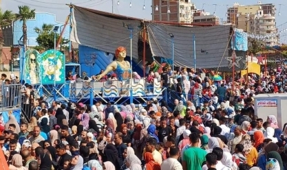 آلاف المواطنين يتوافدون على حديقة الأسرة والرحلات النيلية بدسوق