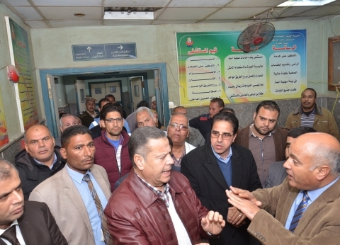 محافظ بني سويف يتفقد مستشفى ناصر: الخدمة الصحية لم تتاثر
