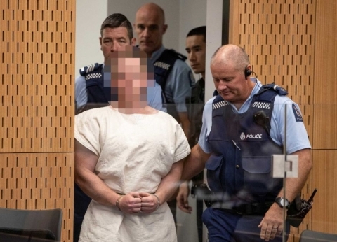 نيوزيلندا توجه اتهاما لمراهق بعد بثه المباشر للهجوم الإرهابي