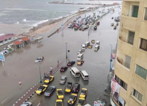 الأرصاد: استمرار فرص سقوط الأمطار غدا.. وتحذيرات للسائقين