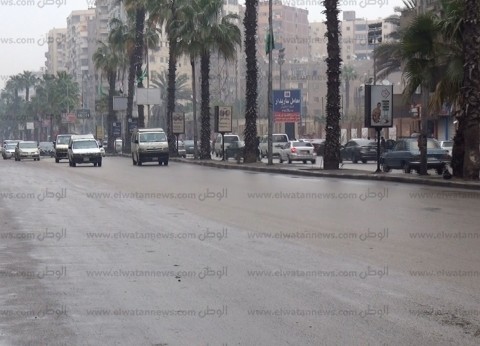 سقوط أمطار خفيفة بكفرالشيخ.. المحافظ يعلن الطوارئ ويوجه بتسيير المرور 