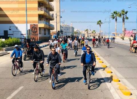 صور.. انطلاق ماراثون دراجات جامعة مطروح احتفالا بذكرى انتصارات أكتوبر