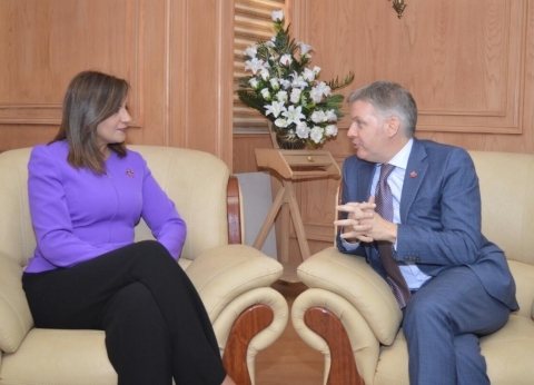 وزيرة الهجرة تستقبل السفير الكندي لبحث التعاون بشأن الجالية المصرية