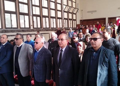 محافظ بورسعيد يشهد احتفالية مدارس هيئة قناة السويس بالعيد القومي