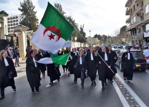 «إسلاميو الجزائر»: 30 عاماً من المعارك الدموية و«المعارضة الملونة» والاقتراب الحذر من النظام