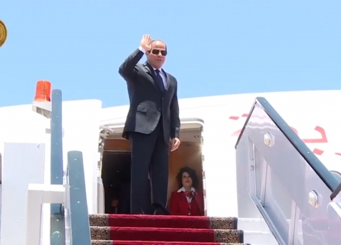 بالفيديو| الرئيس عبد الفتاح السيسي يصل إلى اليابان