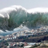 موجات المد العاتية «تسونامي»-صورة أرشيفية