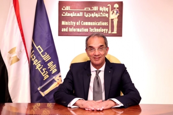 وزير الاتصالات وتكنولوجيا المعلومات الدكتور عمرو طلعت