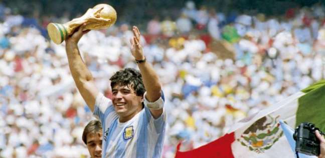 أسطورة كرة القدم الأرجنتينية، الراحل دييجو مارادونا