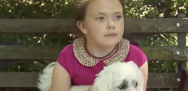 "دوروثي" الإبنة، وكلبها "مارشميلو"