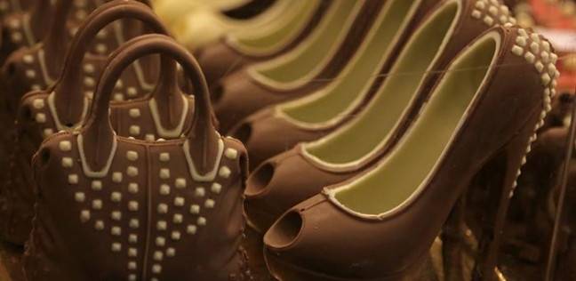 شوكولاتة في حذاء تتسبب في استياء دبلوماسي إسرائيلي ياباني