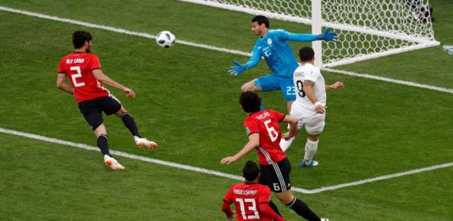 "الفيفا" يكشف سبب "فراغ" المدرجات في مباراة مصر وأوروجواي