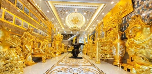 منزل من الذهب