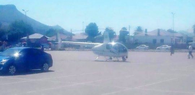 طيار شرطة يهبط بالهليكوبتر في موقف سيارات ليطلب وجبة "كنتاكي"