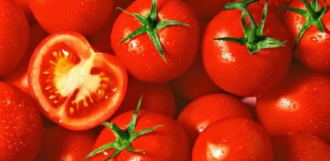 تناول الطماطم يوميا يقي من الإصابة بسرطان الجلد