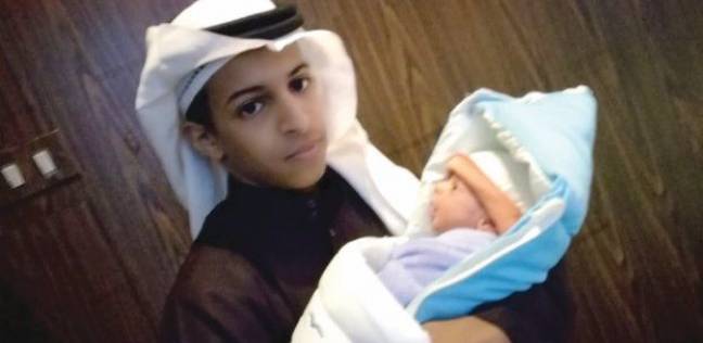 آخرهم سعودي عمره 16 عاما.. تعرف على أصغر 4 آباء في العالم