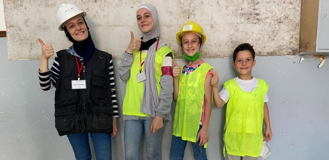 "ديما" وأشقائها الثلاثة.. حكاية أسرة تطوعت لمساعدة متضرري انفجار بيروت: فرحانين