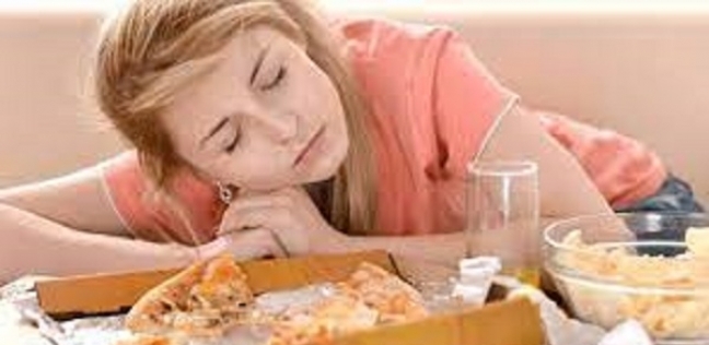 أضرار النوم بعد الأكل مباشرة- صورة تعبيرية