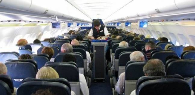 أغرب طريقة في العالم لشرح قواعد السلامة في الطائرة