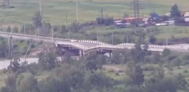 شاهد انهيار جسر في روسيا