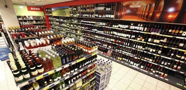 الجعة والليكور أكثرها خطورة.. تصنيف للمشروبات الكحولية وأضرارها الصحية
