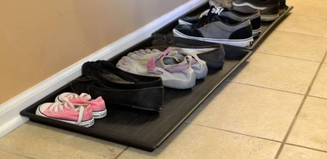 أهمية خلع الحذاء خارج المنزل