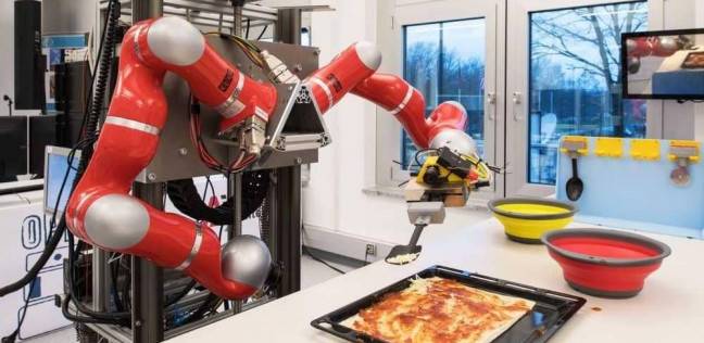 صورة لروبوت بيتزا ألماني