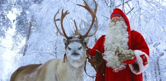 بابا نويل، المعروف في الغرب باسم سانتا كلوز (Santa Clause)