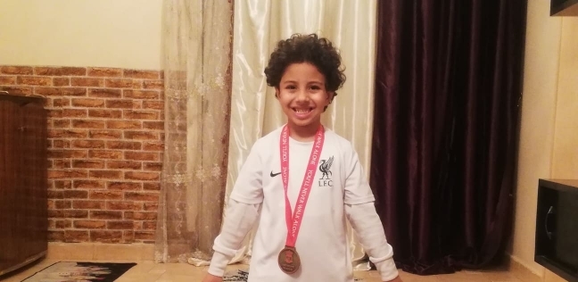 «علي» أصغر محترف مصري في ليفربول