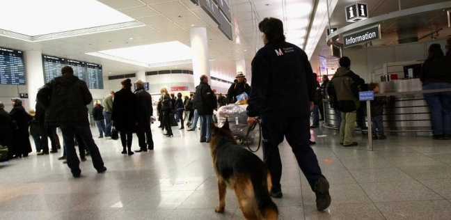 تأجيل 130 رحلة بمطار ميونيخ بألمانيا بسبب راكب