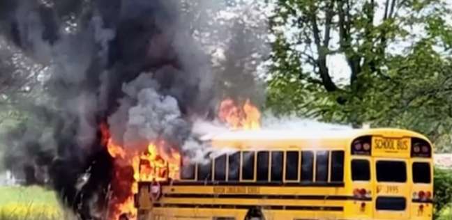 اندلاع حريق في حافلة مدرسية بالولايات المتحدة